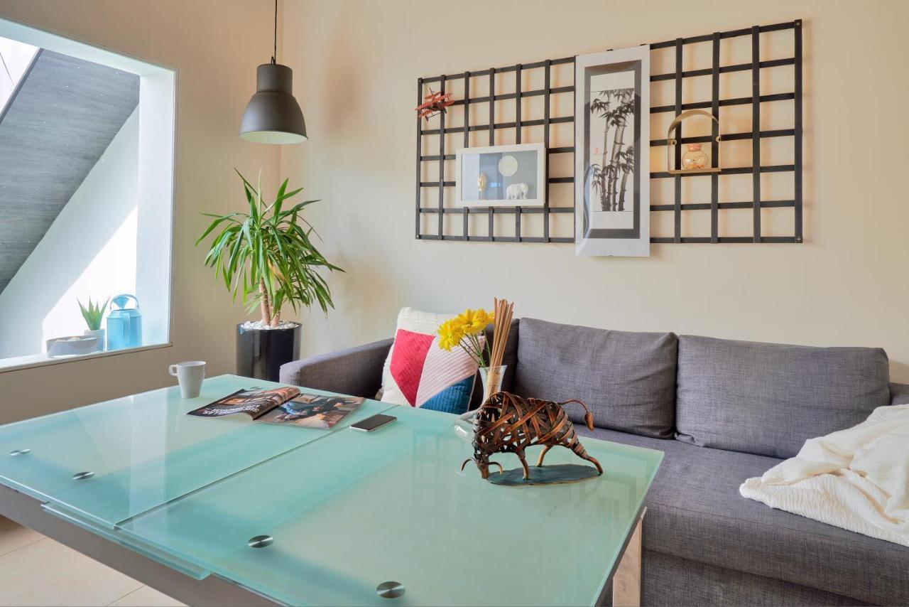 La Macarena Airport Apartment Malaga Exterior photo